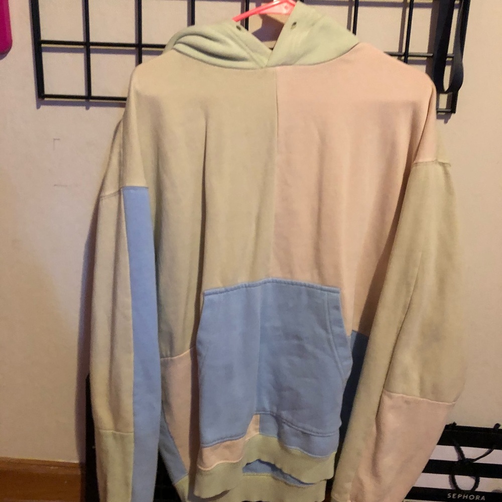 Super comfy oversized colorblock hoodie!